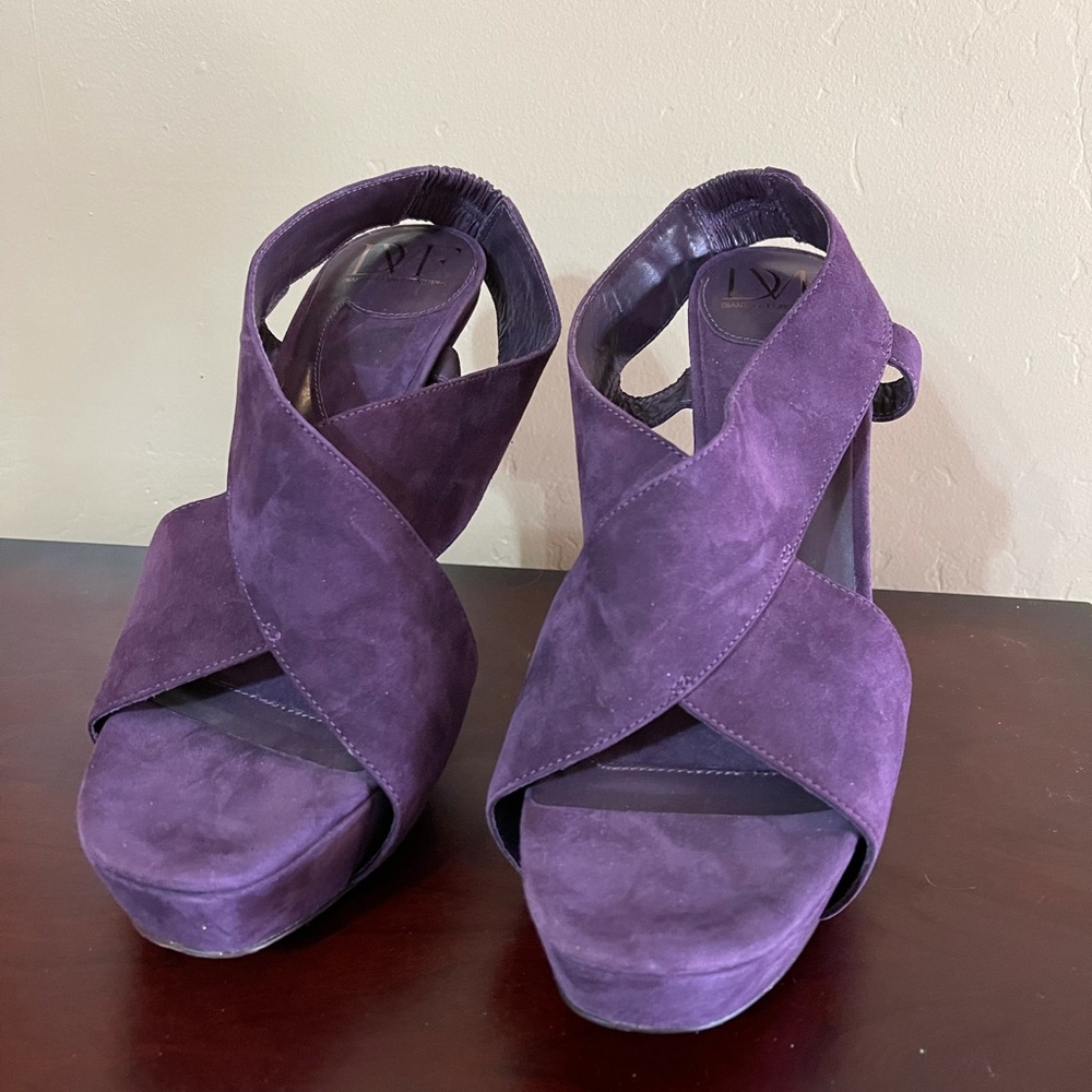 Suede purple size 10 heels Diane Von Fustenberg